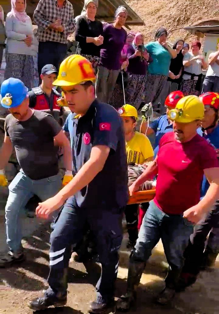 Göçük altından alkışlarla kurtarılan maden işçisinden acı haber 3